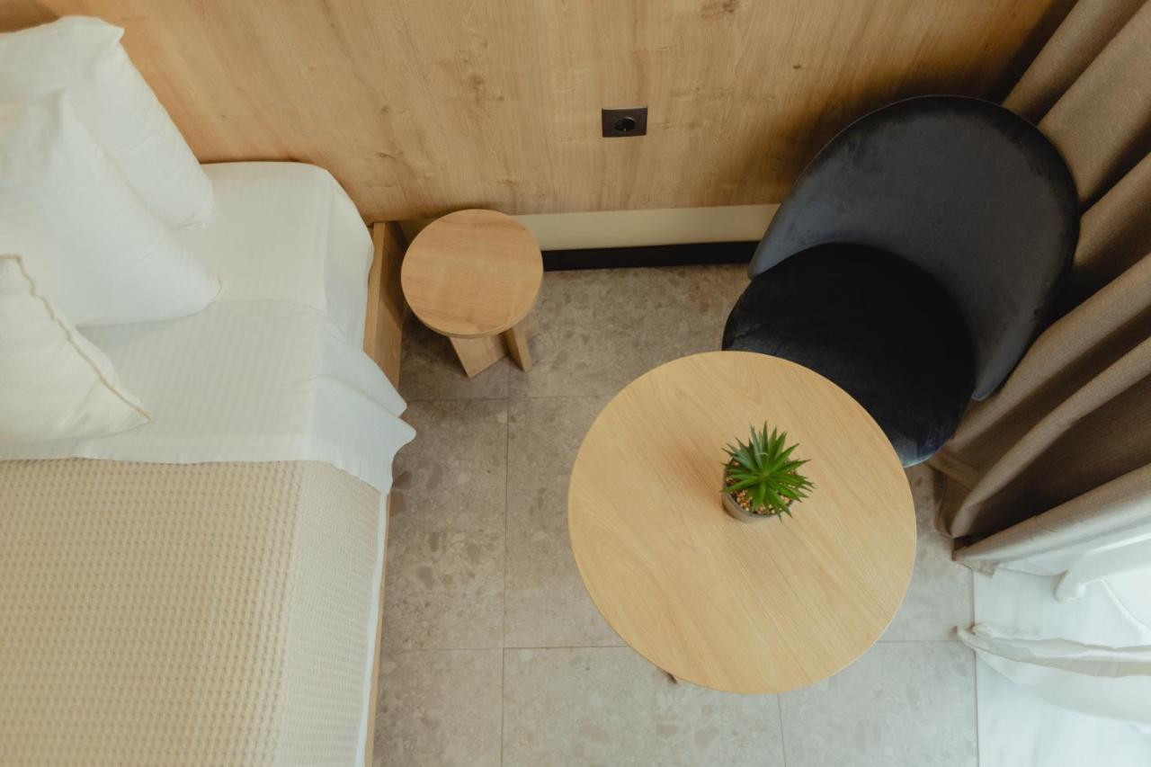 מלון דירות Metis Urbane Living Spaces