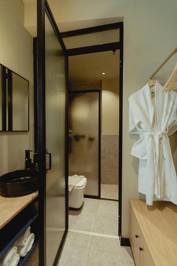 Metis Urbane Living Spaces 3* אתונה